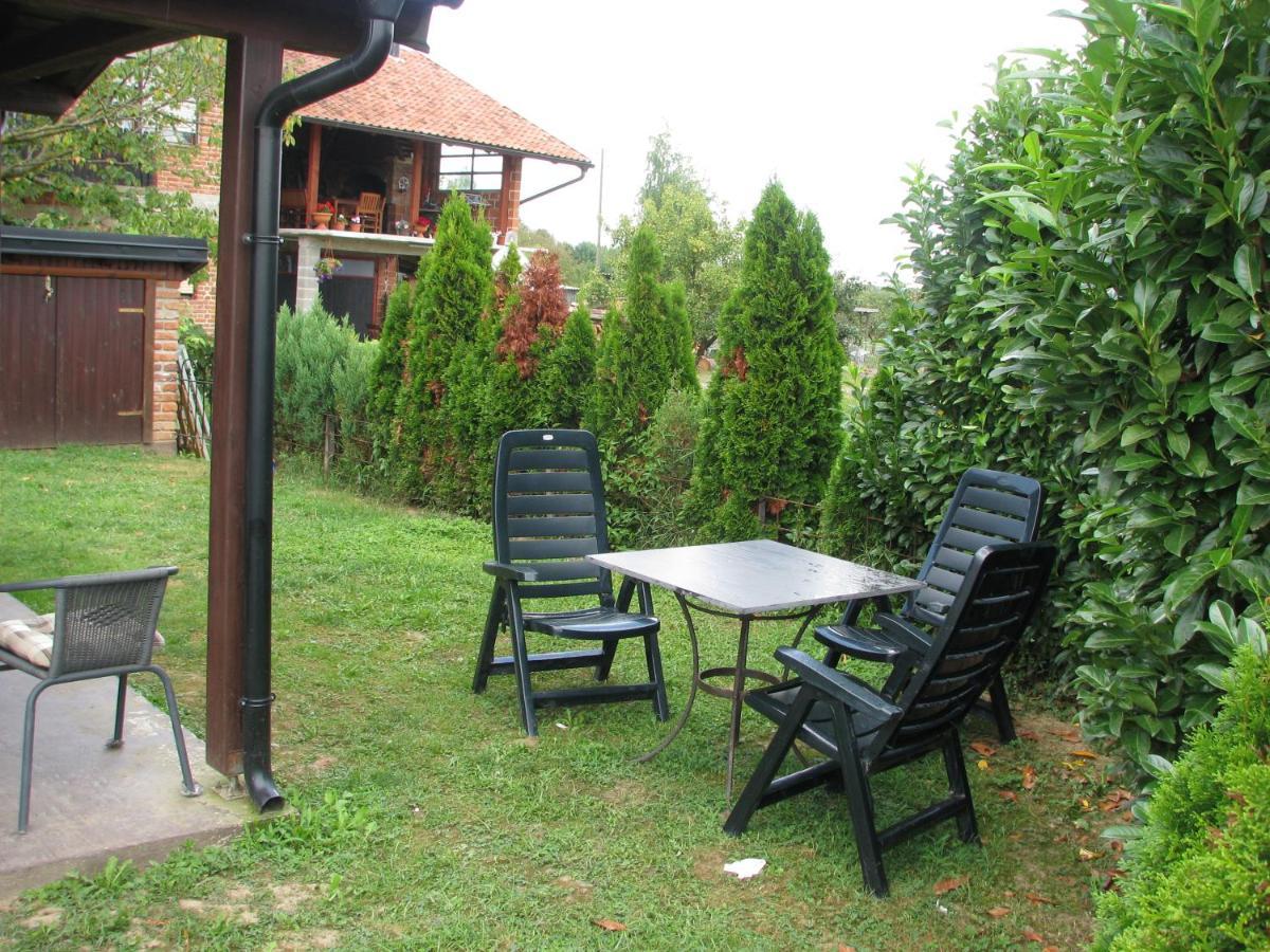 Cottage Plavi Lav Potok Buitenkant foto